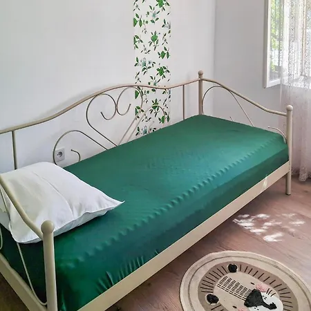 Prázdninový dům In With Kitchen