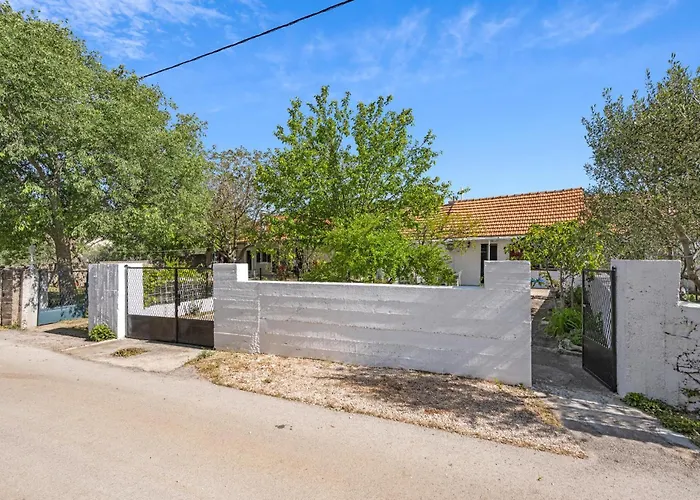 In With Kitchen Vikendica *